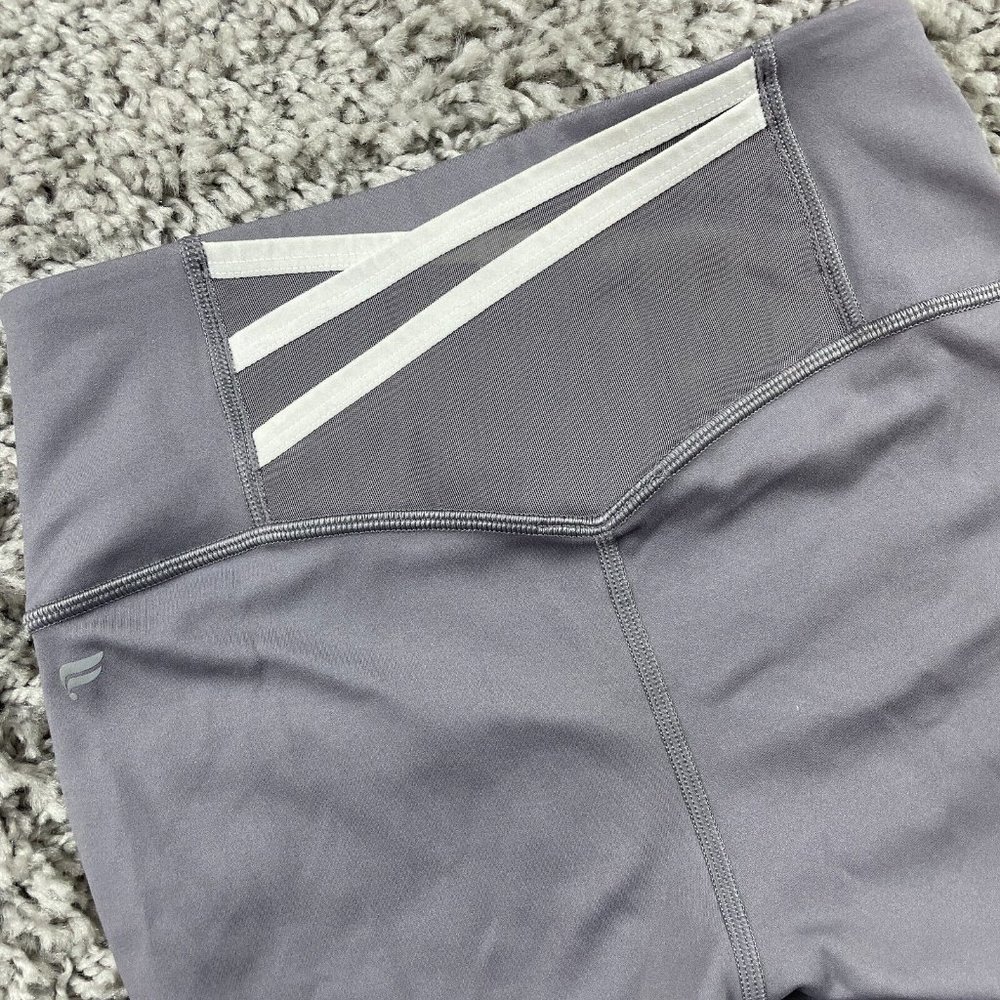 Fabletics Trinity Motion365 High Waisted Leggings Size XS Quarry Grey/White - Picture 1 of 9
